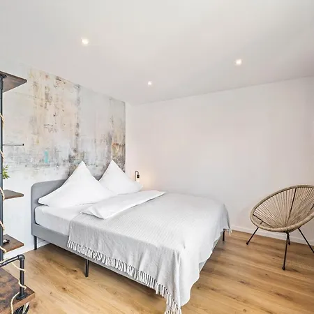 Ruhiges Und Zentrales In Huettenfeld شقة لامبرتهايم