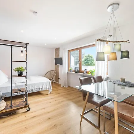 شقة Ruhiges Und Zentrales In Huettenfeld *